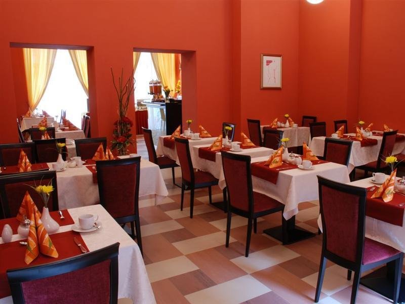 Фото Ea Embassy Prague Hotel