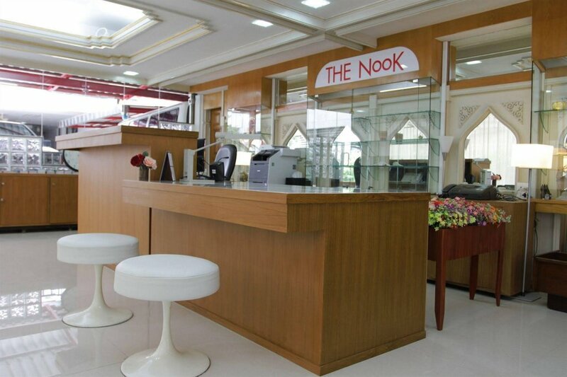 Гостиница The Nook Pratunam