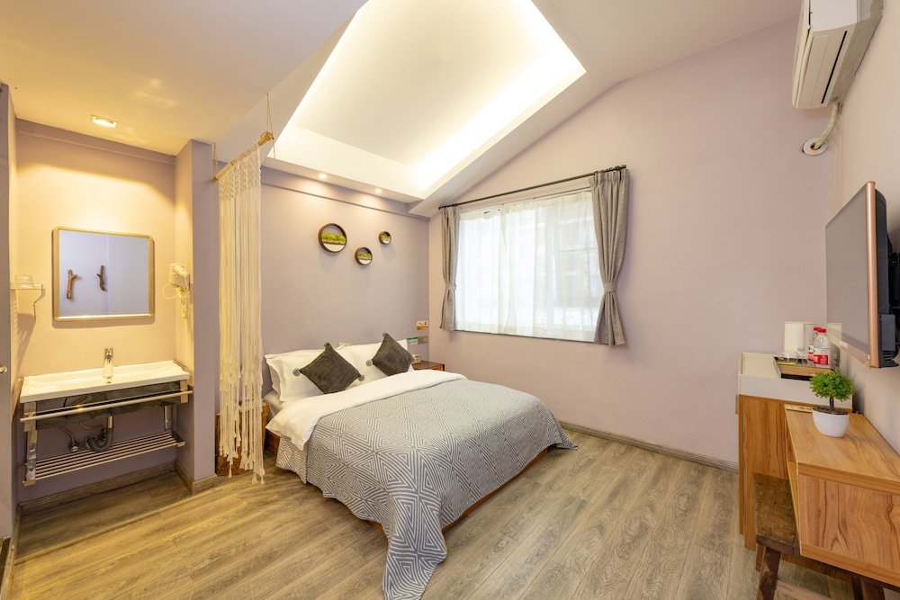 Фото Spring Blossoms Inn Yangshuo West Street