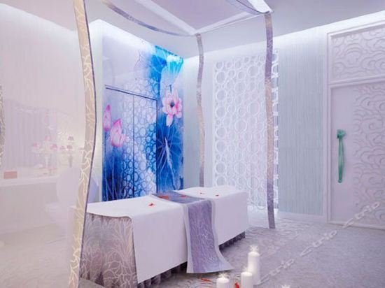 Фото Ritan Hotel Downtown Beijing