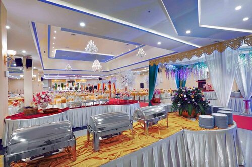 Гостиница Ck Tanjungpinang Hotel & Convention Centre в Танджунг-Пинанге