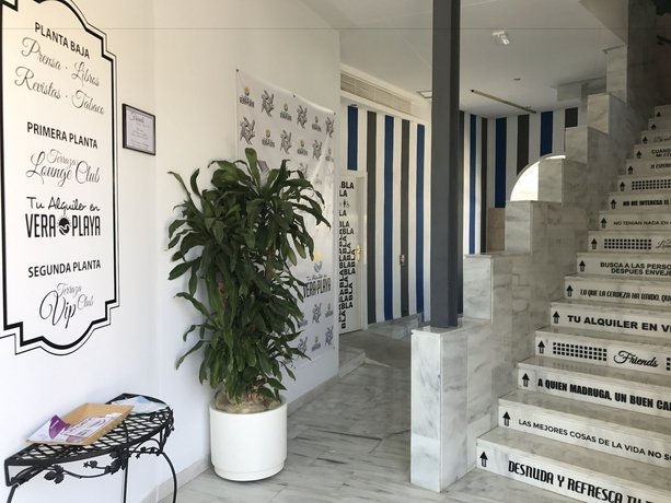 Фото Apartamentos Natura World