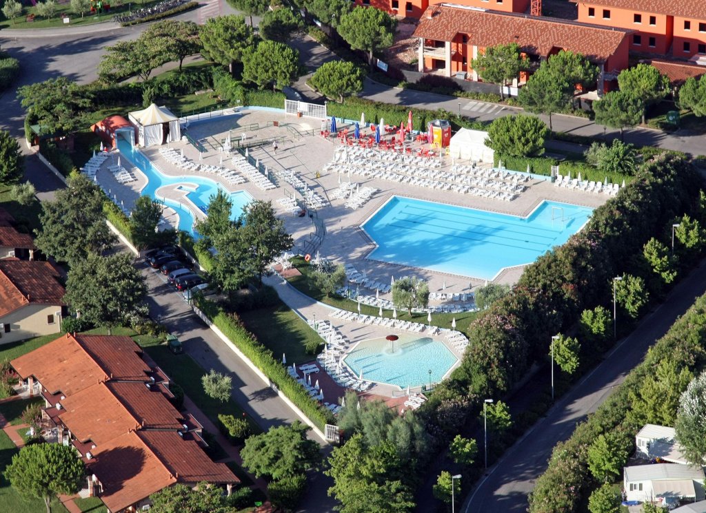 Фото The Garda Village