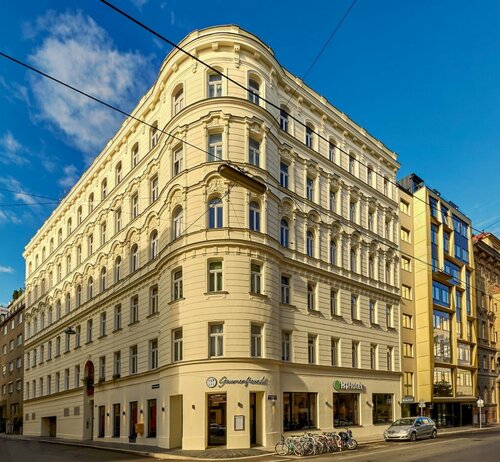 Гостиница H+ Hotel Wien в Вене