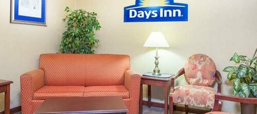 Гостиница Days Inn by Wyndham Maumee/Toledo