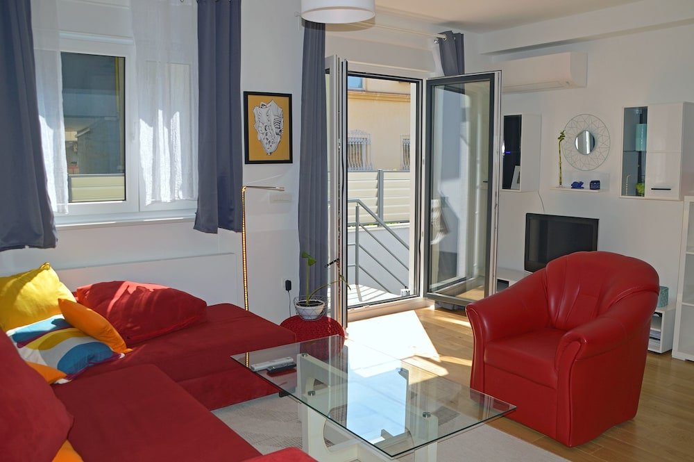 Фото Aetherius Red