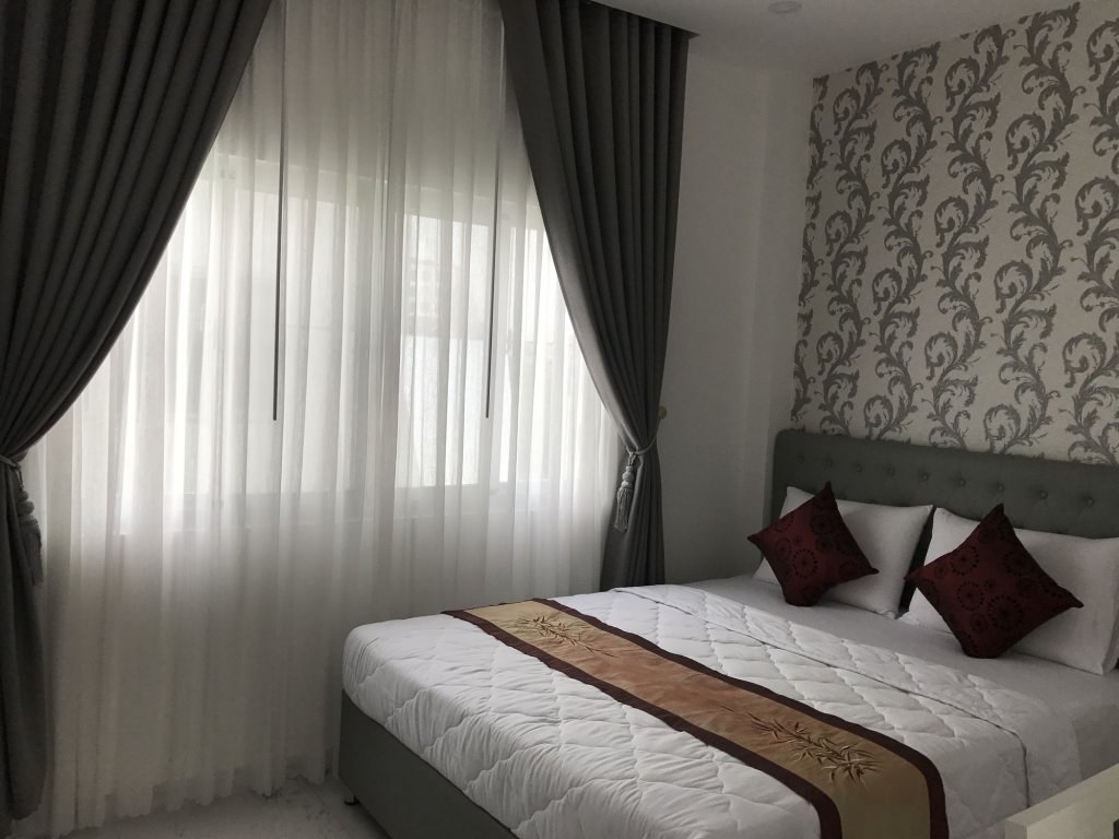 Фото Lyna Apartment