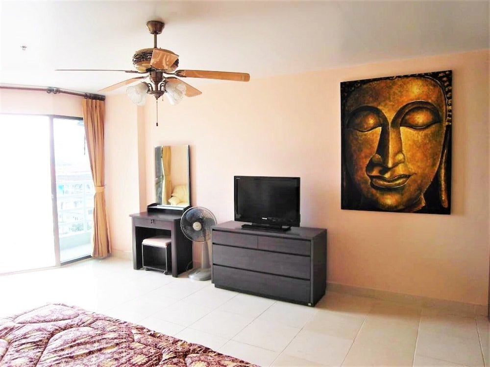 Фото View Talay 2 A 7th Floor Studio Condo