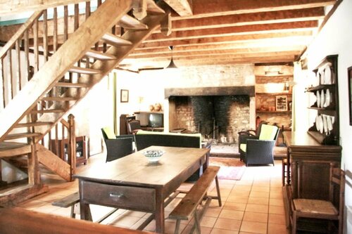 Апартаменты House With 2 Bedrooms In Aubas With Furnished Garden And Wifi в Перигё