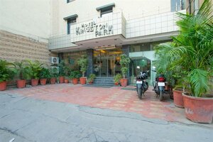 Hotel Rupam Kingston Park