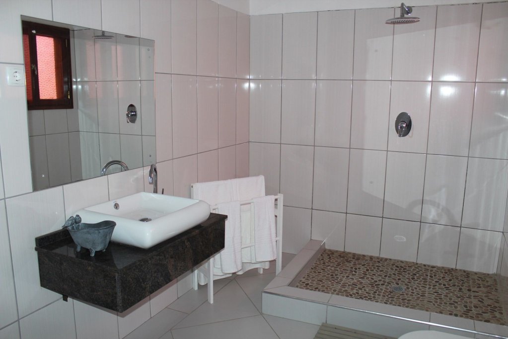 Фото Sommerschield Guest House & Restaurant