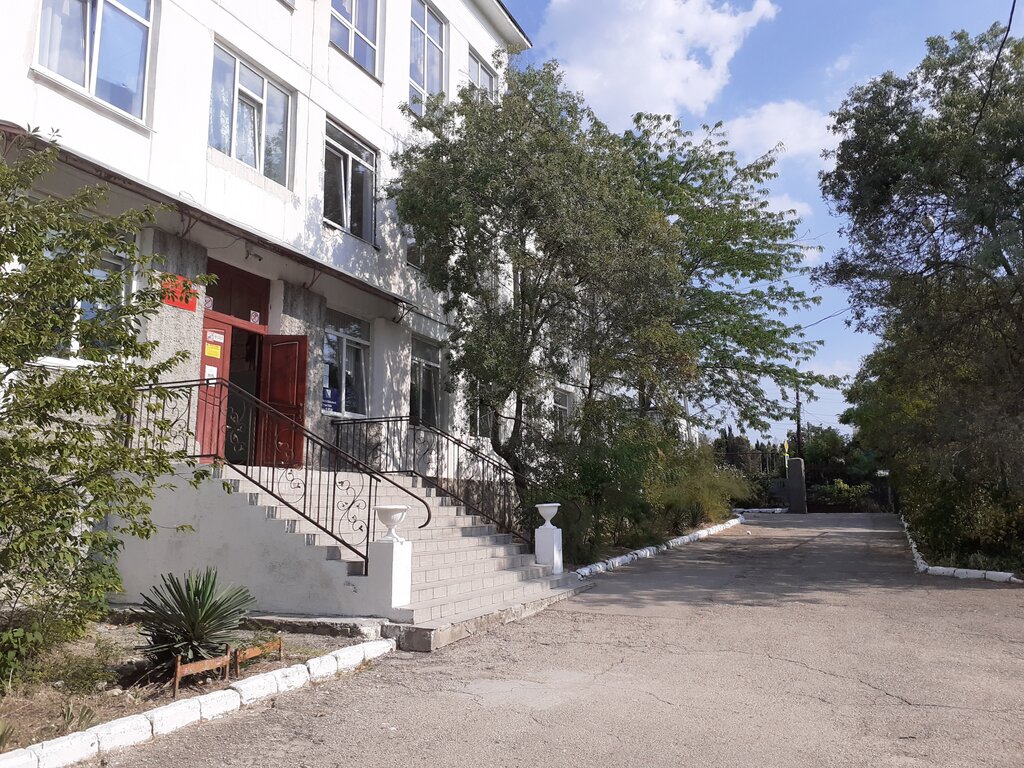 مدرسة Srednyaya obshcheobrazovatelnaya shkola № 42 ، ، صورة