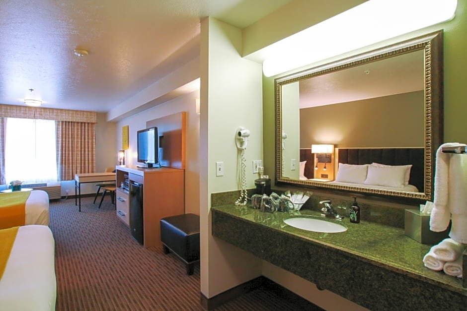 Фото Oxford Suites Spokane Valley