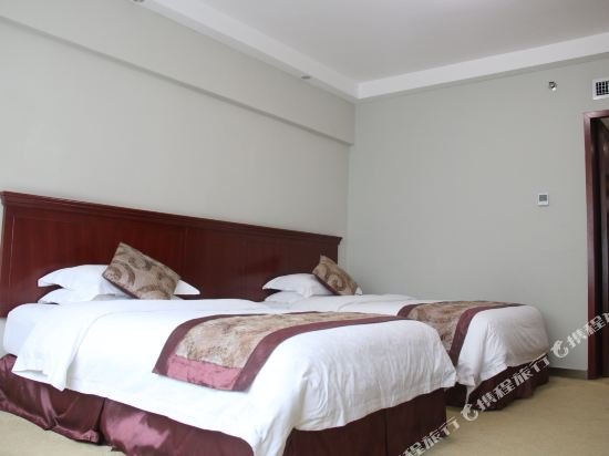 Фото Guangzhou Sanyu Hotel