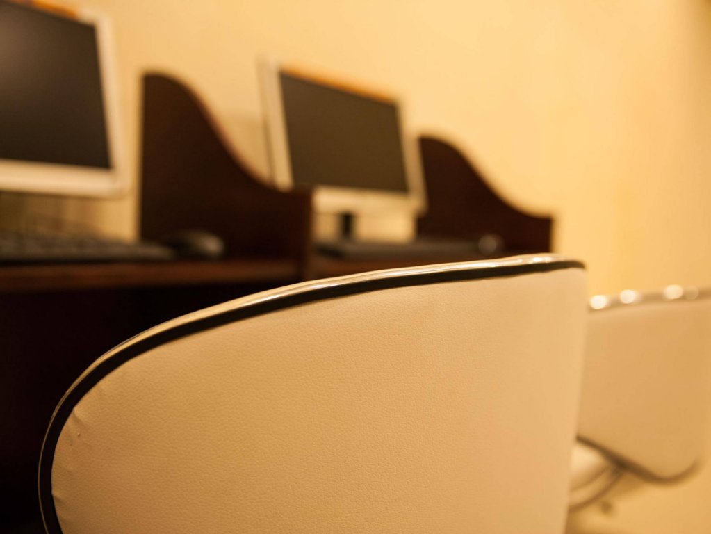 Фото La Palm Hotel