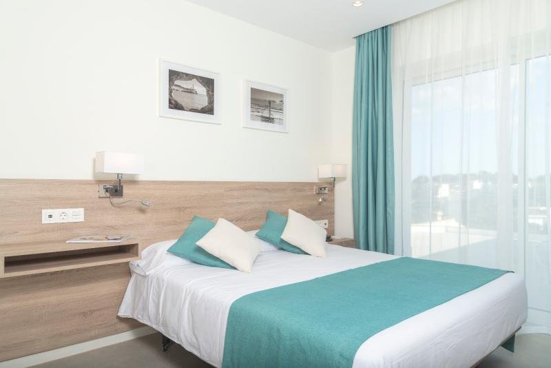 Фото Aparthotel Marina Drach