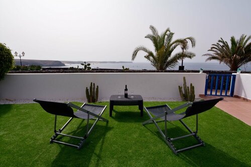 Гостиница Villa Victoria Playa Blanca в Плайя-Бланка
