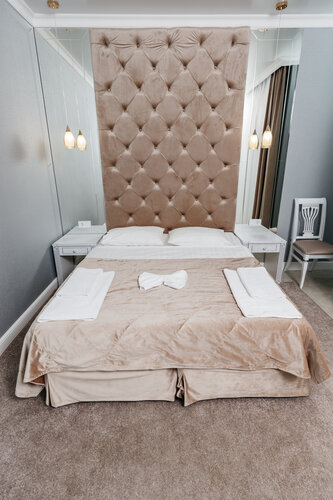 Внешний вид отеля Монарх в Геленджике, фото 3