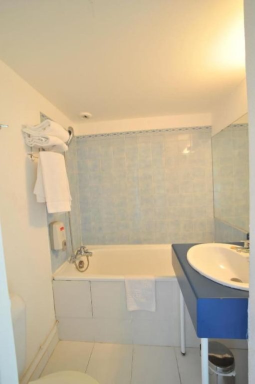 Фото Hotel Belvédère Cannes-Mougins