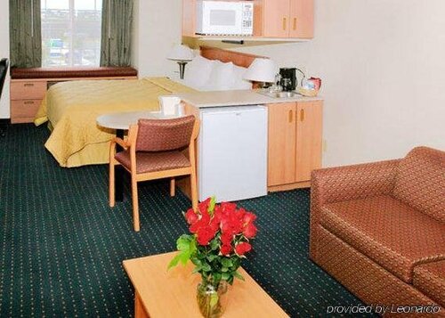 Гостиница Comfort Inn & Suites of Salinas в Салинасе