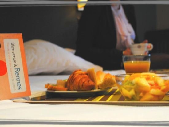 Фото Hôtel Restaurant Le Victoria