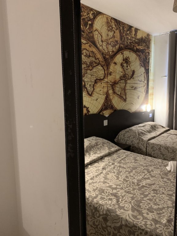 Фото Old Milano House - Hostel