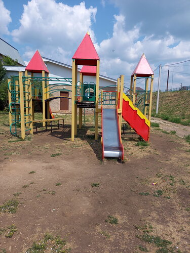 Особенности детской площадки Детская площадка в Альметьевске, Республика  Татарстан, Альметьевск — Яндекс Карты