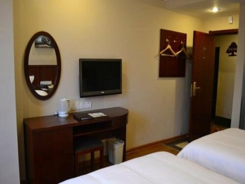 Гостиница GreenTree Inn LanZhou Railway Station East Rd в Ланьчжоу