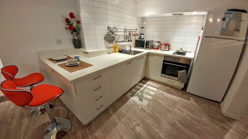 Фото Front of Beach next to RoyalBeach Hotel