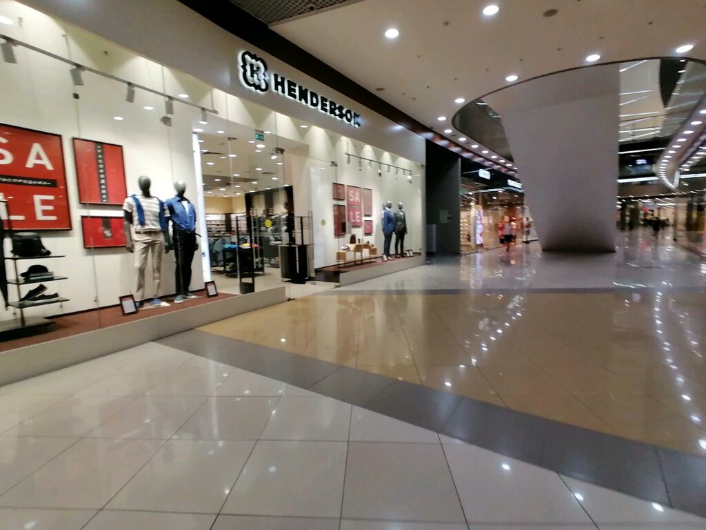 HENDERSON, магазин одежды, просп. Строителей, 117, Барнаул, Россия