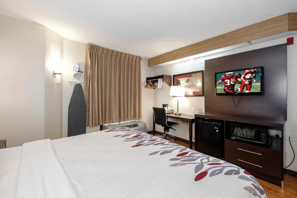 Фото Red Roof Inn Pensacola Fairgrounds