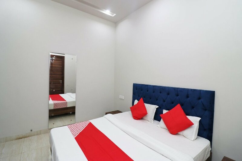 Гостиница Oyo 38799 Savoy Guest House в Панипате