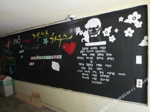 Гостиница Yeosu Inn Guesthouse в Йосу