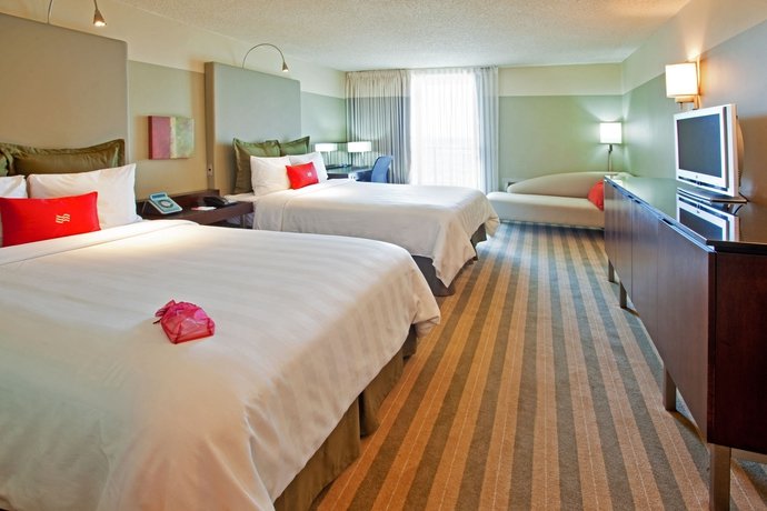 Фото Crowne Plaza Chicago West Loop, an Ihg Hotel