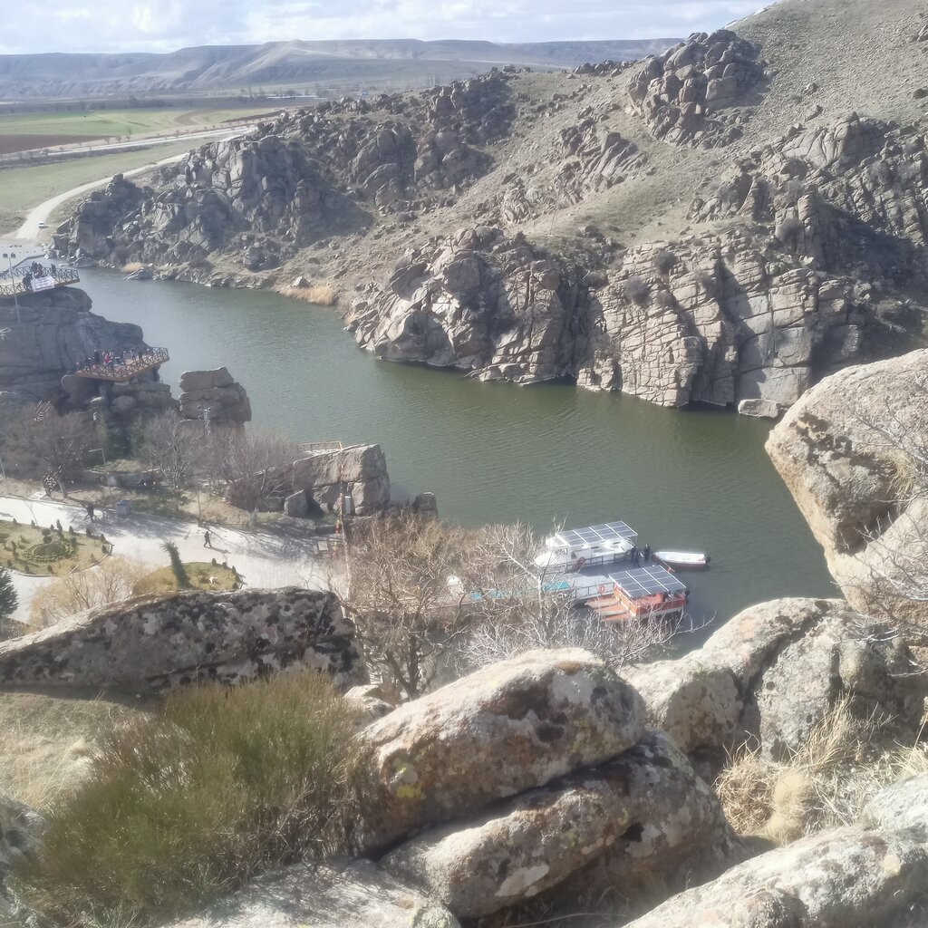 Landmark, attraction Cesnigir Bridge, Karakecili, photo