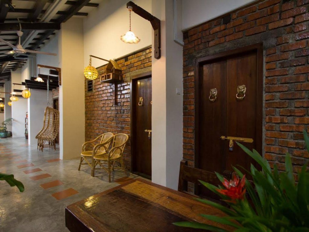 Фото Palm Mansion Boutique Suites