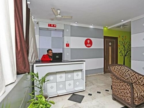 Oyo 9044 Hotel Yatrik