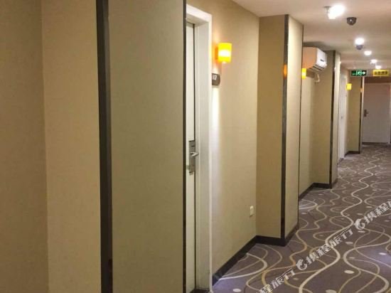 Фото 7Days Premium Guangzhou Cangbian Road Branch