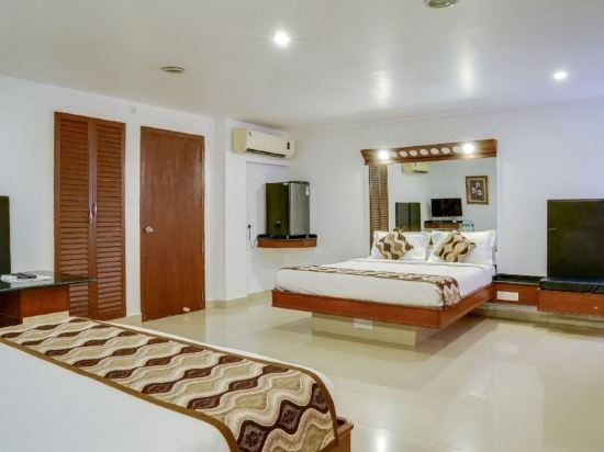 Фото Lotus Bay View Hotel