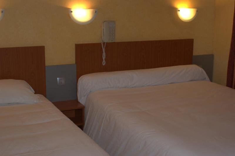 Фото Hotel Little