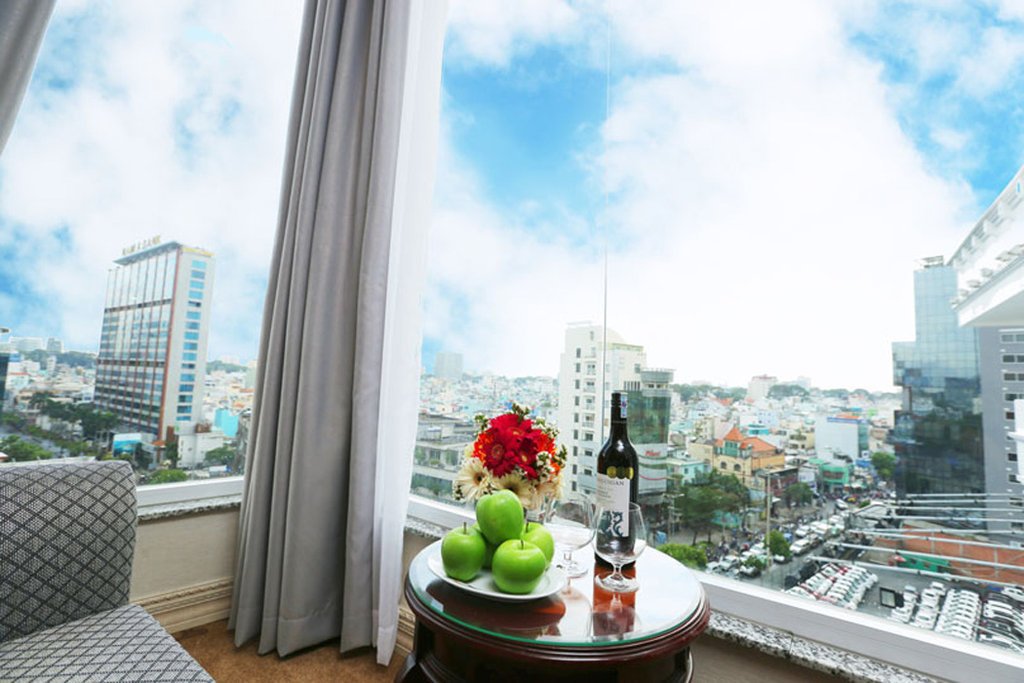 Фото Lotus SaiGon Hotel