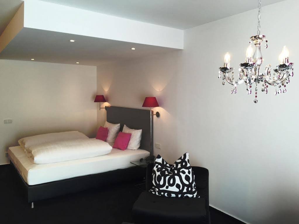 Фото Hotel Crystal