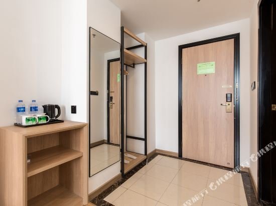 Фото GreenTree Inn ShangHai ZhouPu Town XiuPu Road Business Hotel