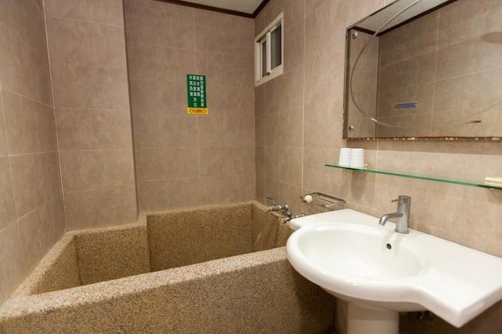 Фото 58 Hot Spring Hotel