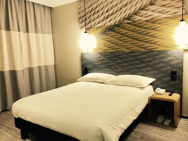 Фото Ibis Shanghai Gubei