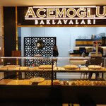 Acemoglu Baklavas (Kocaeli, İzmit, Yahyakaptan Mah., Kızılay Sok., 8), confectionary