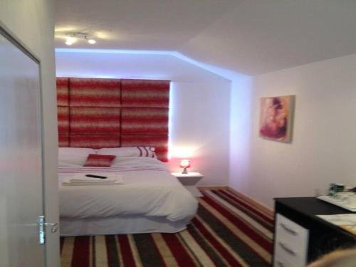 Фото Canal Cottages