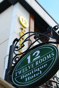 12 Rooms Boutique Hotel