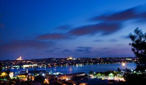 Гостиница Radisson Blu Hotel İstanbul Pera в Стамбуле