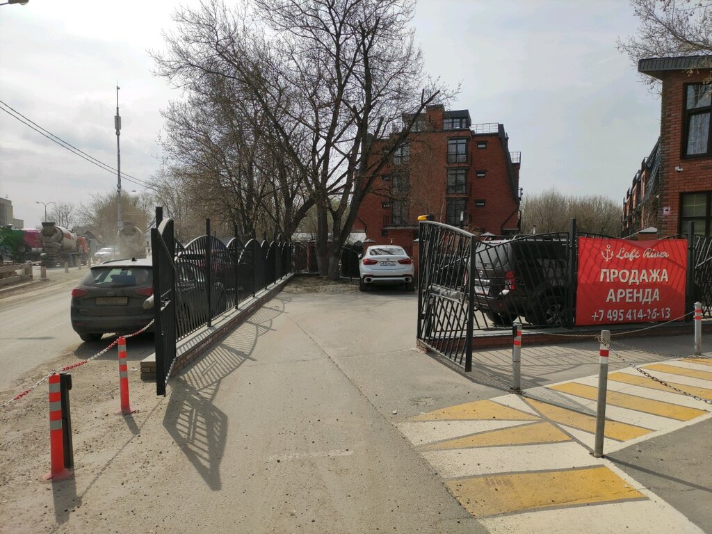 Parking lot Parkovka vodnogo sportkompleksa Burevestnik, Moscow, photo